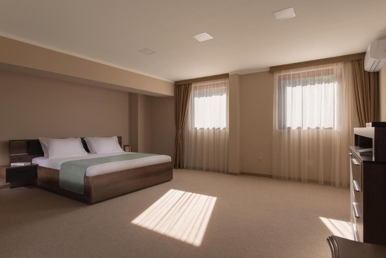 Hotel Villa Magus Kladnitsa Экстерьер фото