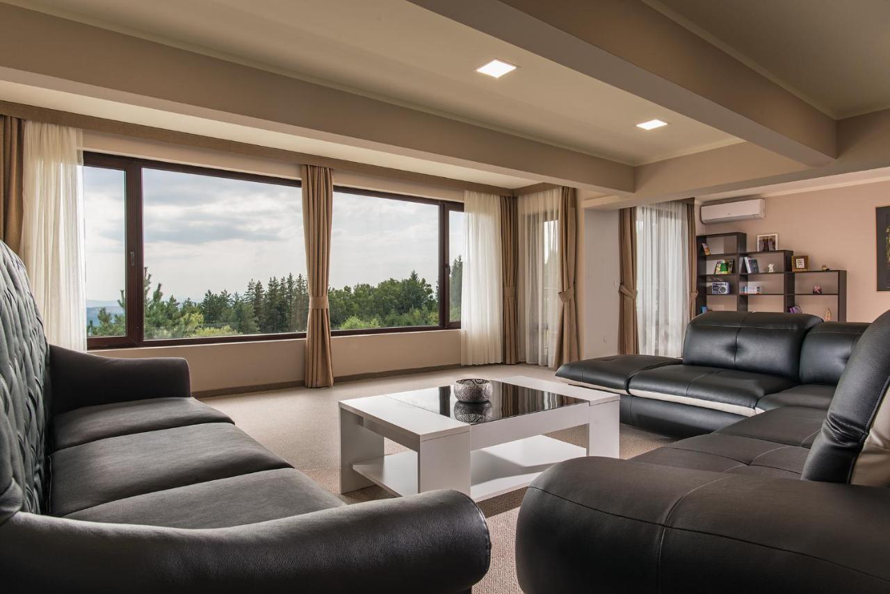 Hotel Villa Magus Kladnitsa Экстерьер фото