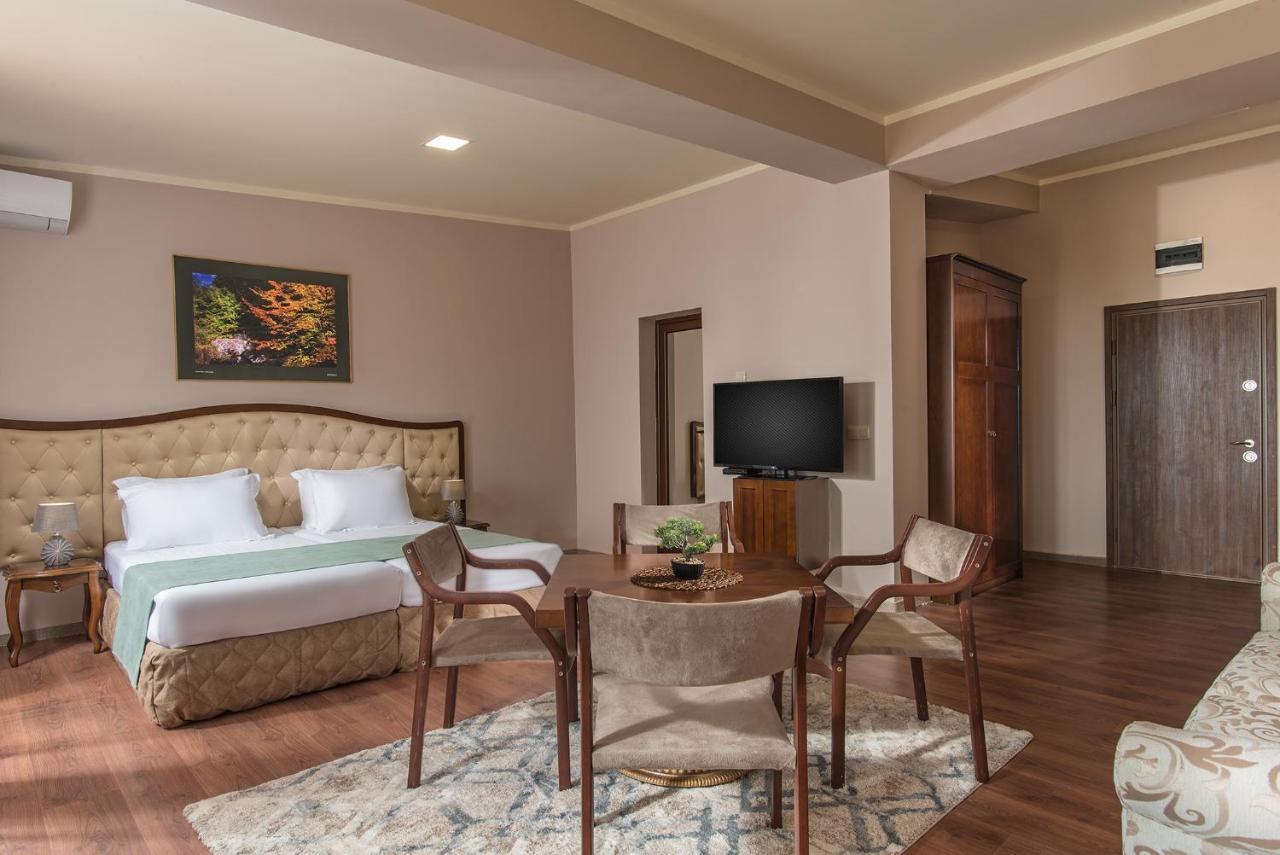 Hotel Villa Magus Kladnitsa Экстерьер фото