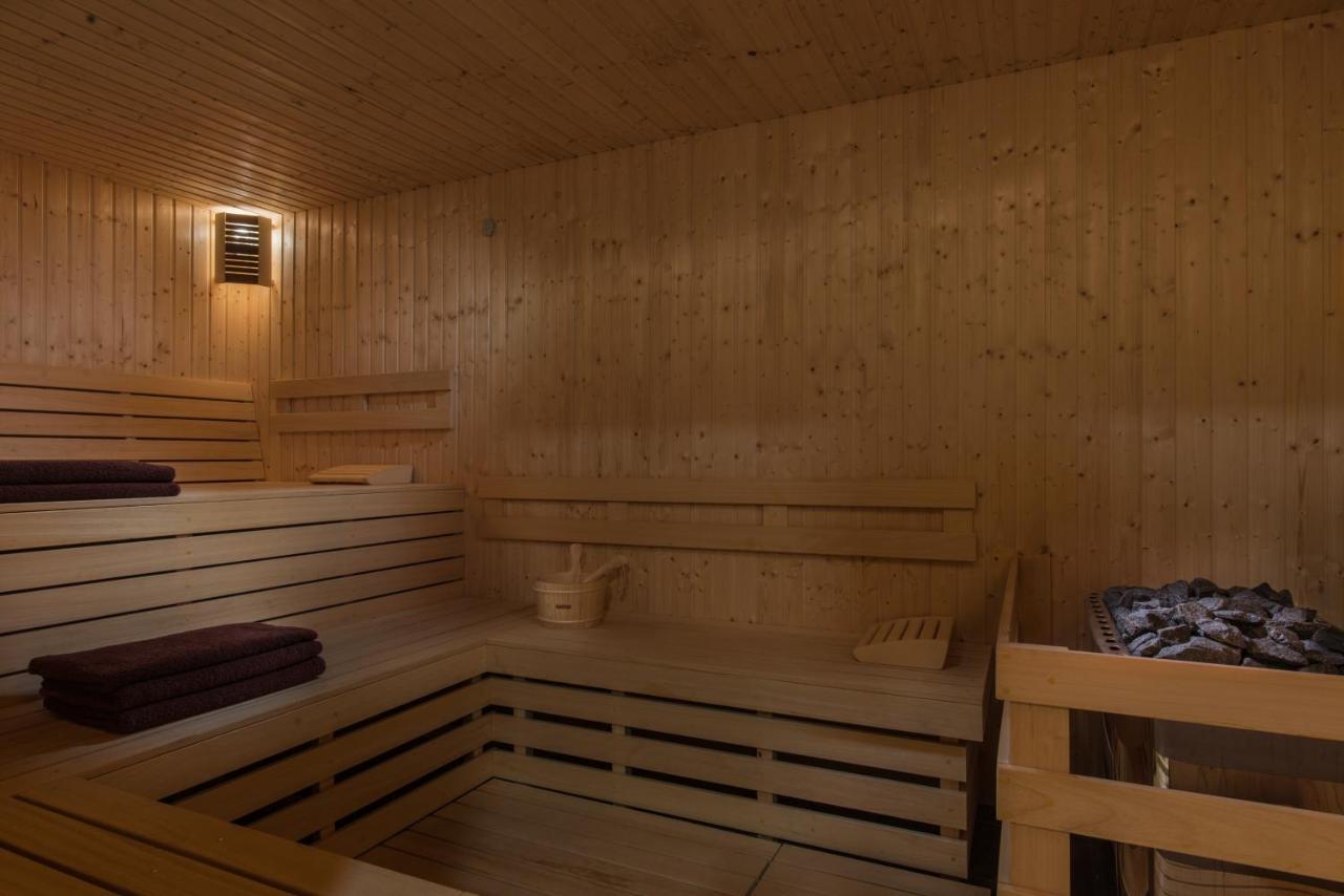 Hotel Villa Magus Kladnitsa Экстерьер фото